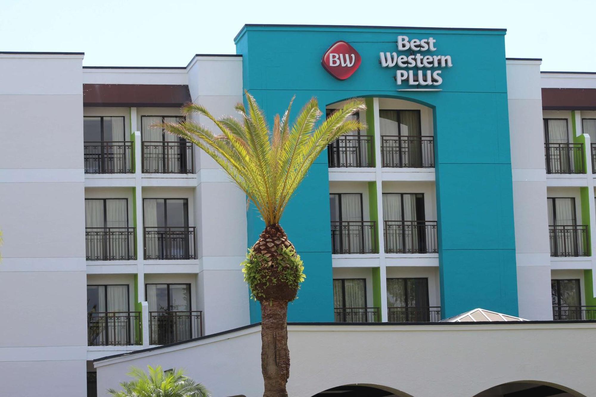 Best Western Plus Deerfield Beach Hotel & Suites Exterior photo